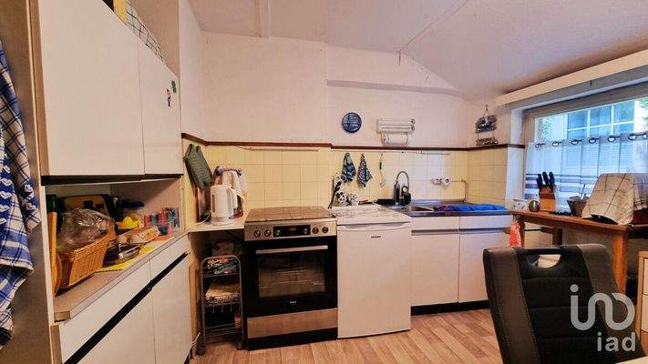 Küche mit Essbereich