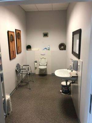 Bäder/Toiletten