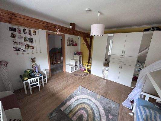 Kinderzimmer (2).jpg