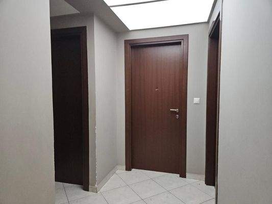 Kreta, Neapoli: Geräumige Wohnung zu verkaufen