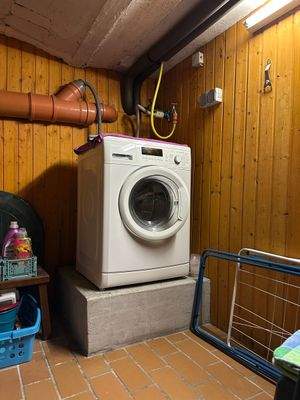 Waschmaschinenanschluss im Keller