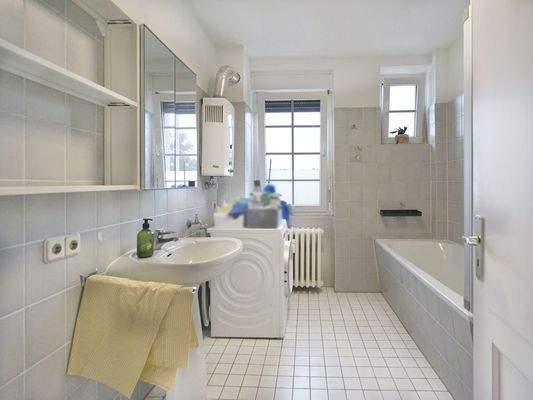 Helles Tageslichtbad 