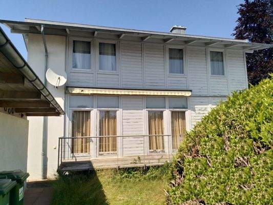 Gartenansicht - jüngeres Haus