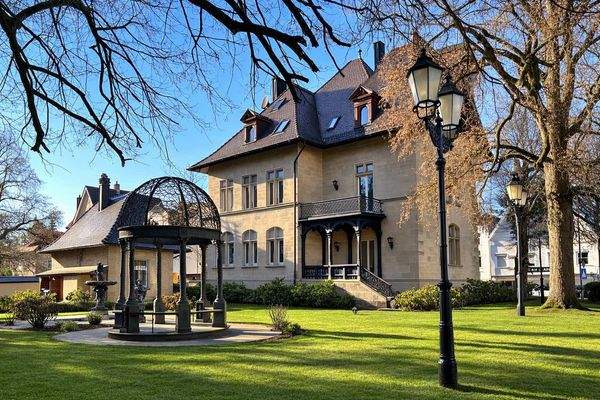 Ansicht Süd mit Garten