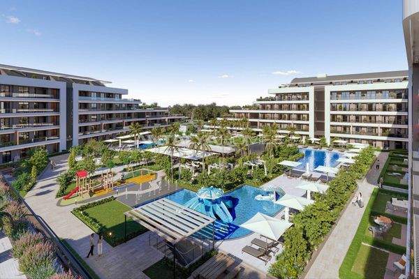 Apartments in a Complex near the Beach in Antalya Kundu
