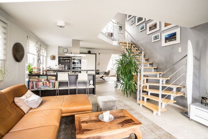 PROVISIONSFREI: Exklusive Maisonettewohnung mit Galerie, Balkon und Dachterrasse