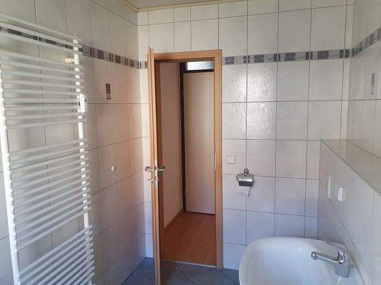 Badezimmer (2).jpg