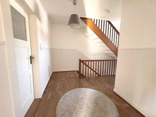 Flur u Treppenhaus OG