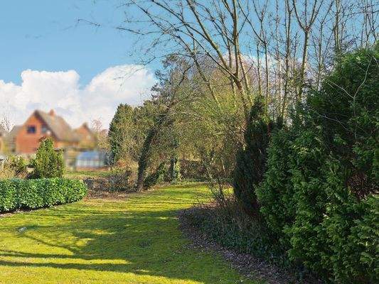 Rückwärtige Gartenseite