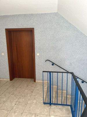 Treppenhaus / Wohnungseingang