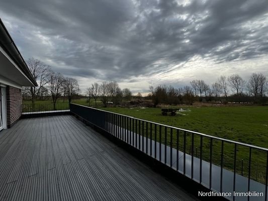 Balkon/Dachterrasse