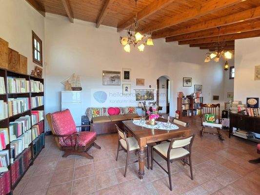 28b75650a1244981956d7c30b46a3240-original