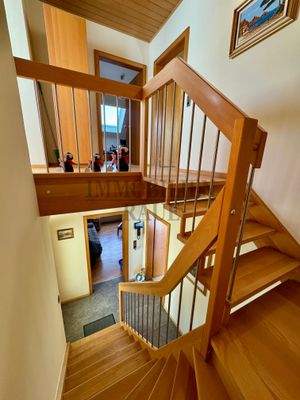 Treppenhaus zum OG