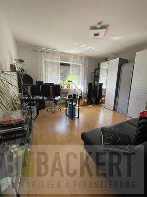 Büro Wohnung 1. OG rechts