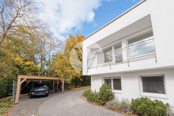 Vorfläche / Carport