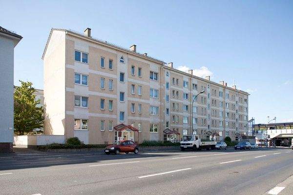 7 Gebäude Straßenseite