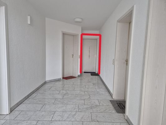 Flur zur Wohnung Nr. 27 Neu.JPG