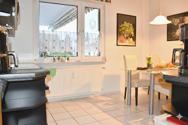 EG - geräumige Küche.png