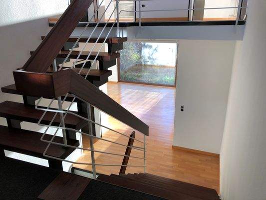 2.Ebene (Eingangslevel)mit Blick ins OG (3.Ebene) 