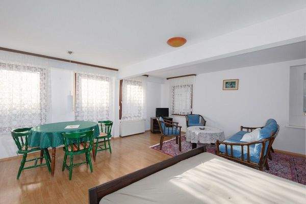 Wohnen / Schlafen / Essen 2. OG