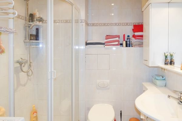 zeitloses Duschbad