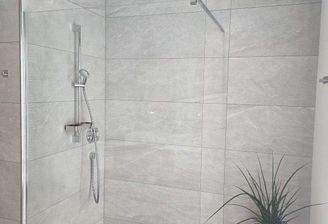 Gestaltungsbeispiel Walk-in Dusche
