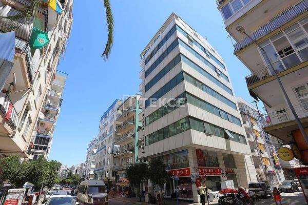 3-Bedroom Apartment with Separate Kitchen in Antalya Muratpaşa