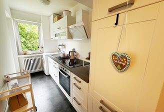 Küche mit neuer Einbauküche.jpg