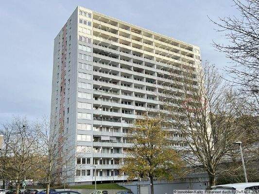 Blick von Westen mit Balkon