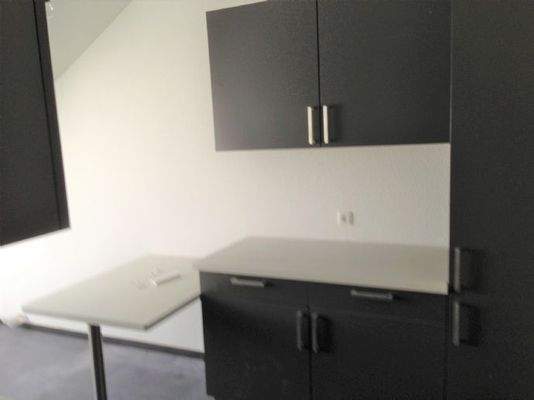 Einb.Küche mit Frühstücksplatz Unter-u.Oberschr.