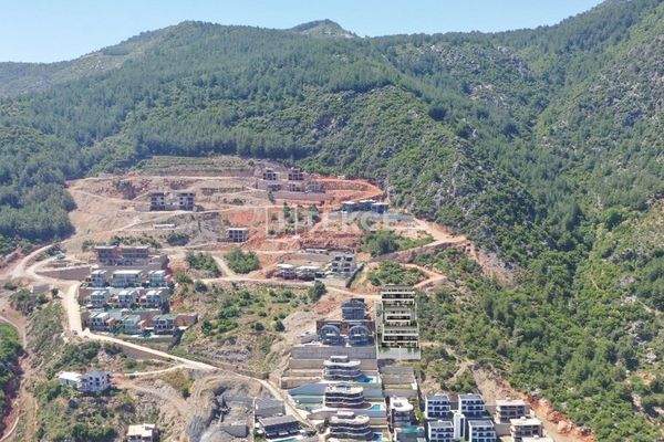 Semi-Detached Sea-View Villas with Private Pools in Tepe Alanya