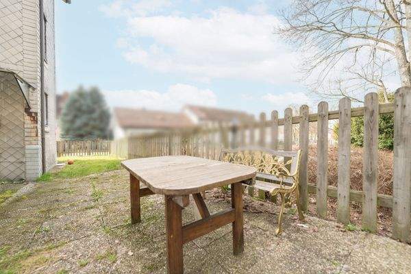 Terrasse hinter dem Haus