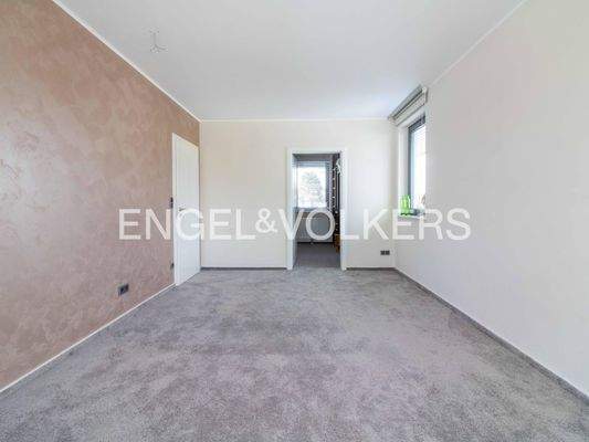 Schlafzimmer mit Ankleide