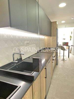 Stylish Flats with Garden or Solarium in Torrevieja