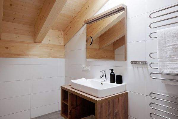 01AlpenstolzDamüls_Badezimmer01