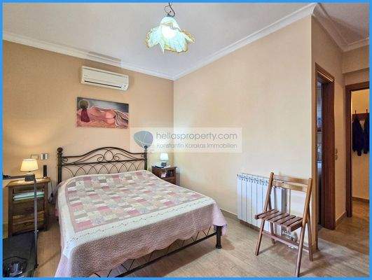 c121ac79be5b4ea5b05d2e962c4e3829-original