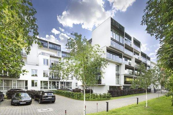 sonnige Balkone oder Terrassen