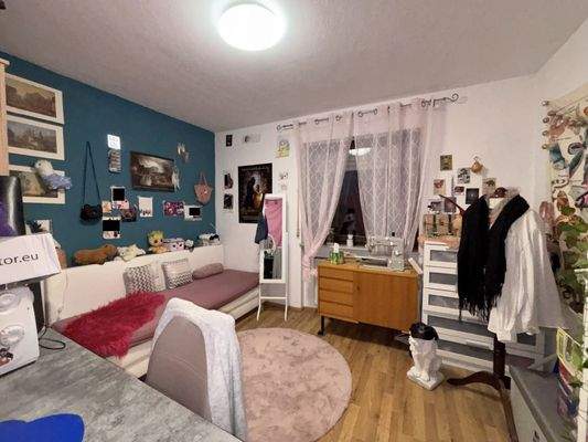 eines der Zimmer.jpg