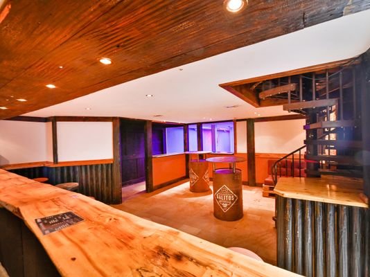Club Grill 3a.jpg