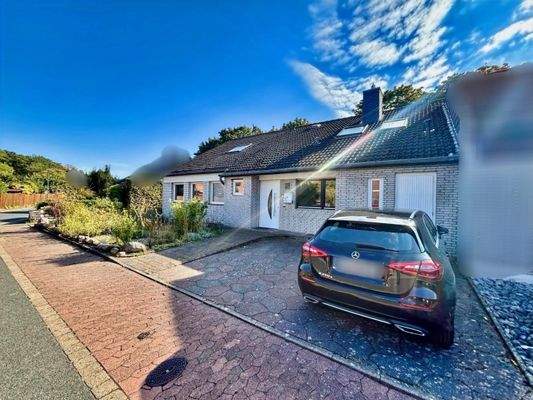 2 Stellplätze direkt vor dem Haus