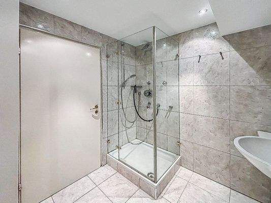 Duschbadezimmer Untergeschoss