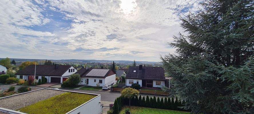 Blick vom Grundstück.jpg