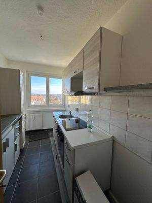 Küche mit Einbauküche