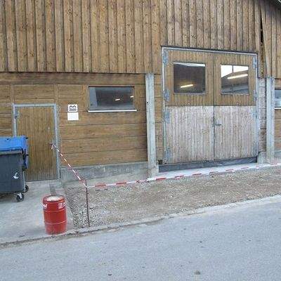 Eingangstor (wurde erneuert)