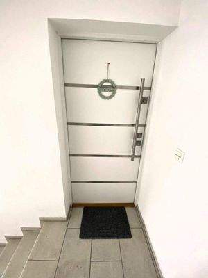 Moderne Wohnungseingang in Brandschutz Qualität.jp