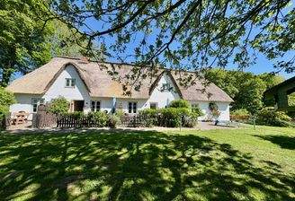 Gartenansicht Reetlandhaus
