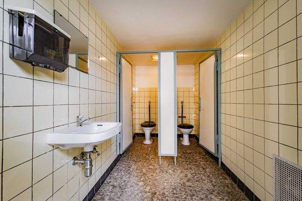Toilettenanlage Damen