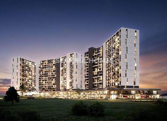 Sea View Real Estate Close to Metro and Marmaray in Maltepe