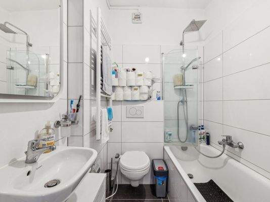 Badezimmer Wohnung 1