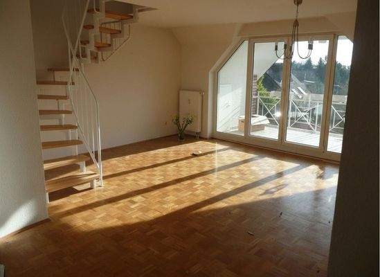 Wohn und Essen im Dachgeschoss